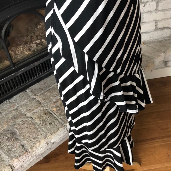 CAMEO BLACK AND WHITE HIGH LOW STRAPLESS DRESS - Picture 3 of 5